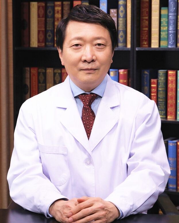 Doktor Parasitologist Jeffrey Babiera